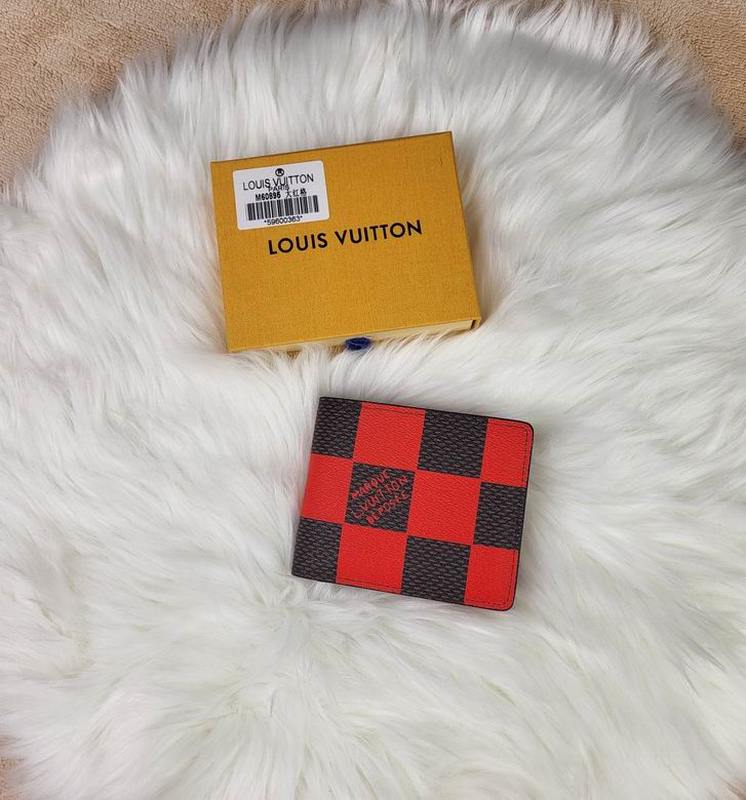 LV Wallets 47